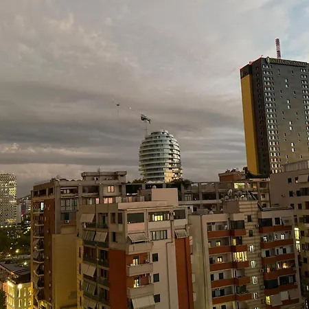 La Luxury Rooftop Apartamento Tirana