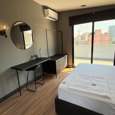 La Luxury Rooftop Apartamento Tirana