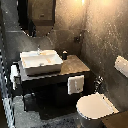 Apartamento La Luxury Rooftop Tirana