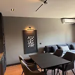 La Luxury Rooftop * Tirana