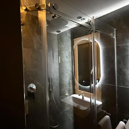 La Luxury Rooftop Tirana