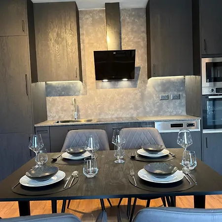 Apartment La Luxury Rooftop Tirana