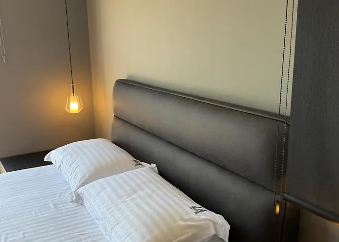 La Luxury Rooftop Lägenhet Tirana