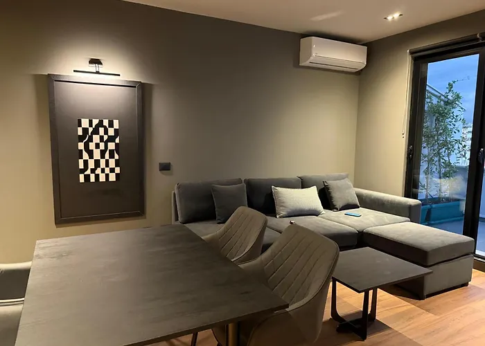 La Luxury Rooftop Apartment Tirana